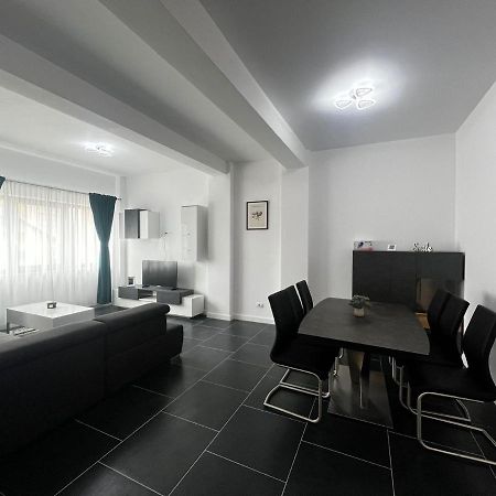 Marvellous Aparthotel With Master Apartments Σουκεάβα Εξωτερικό φωτογραφία