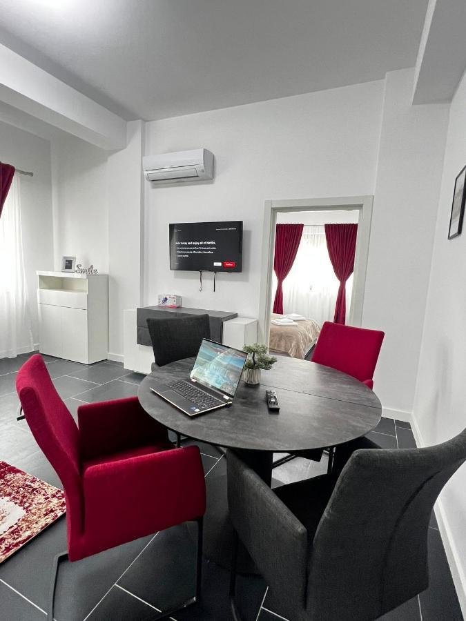Marvellous Aparthotel With Master Apartments Σουκεάβα Εξωτερικό φωτογραφία
