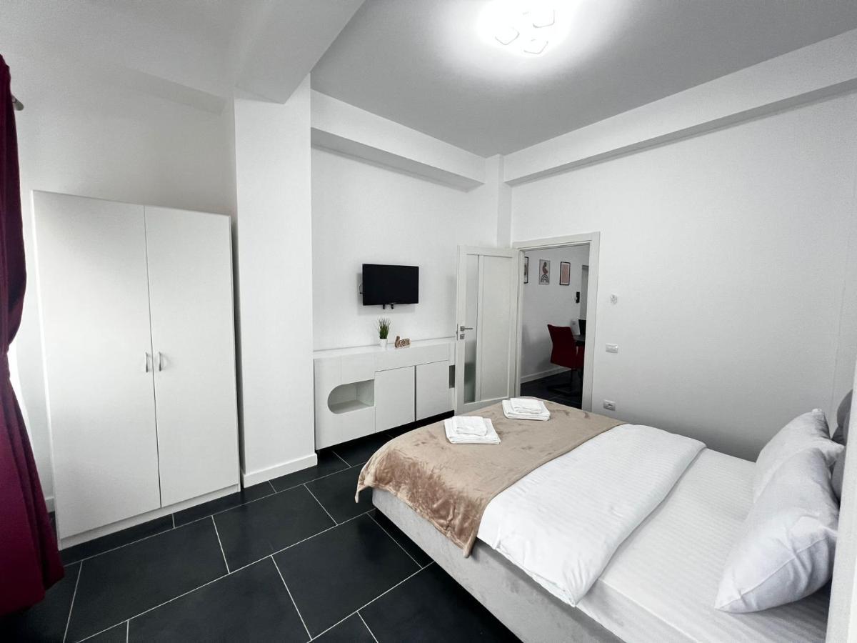 Marvellous Aparthotel With Master Apartments Σουκεάβα Εξωτερικό φωτογραφία