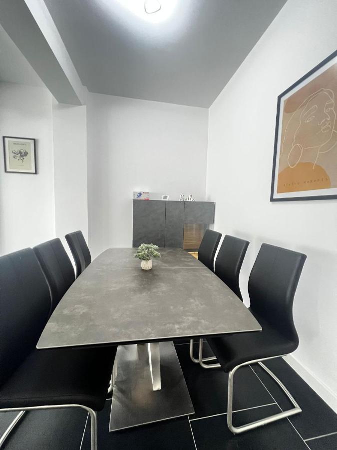 Marvellous Aparthotel With Master Apartments Σουκεάβα Εξωτερικό φωτογραφία