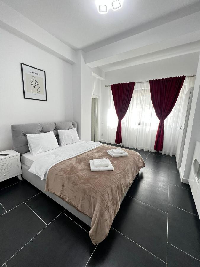 Marvellous Aparthotel With Master Apartments Σουκεάβα Εξωτερικό φωτογραφία