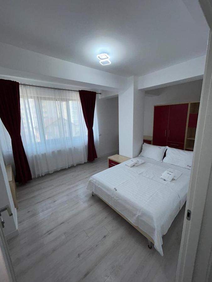 Marvellous Aparthotel With Master Apartments Σουκεάβα Εξωτερικό φωτογραφία